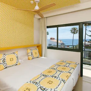 https://africana-playa-del-ingles.in-canary-islands.com